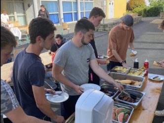 Soirée BBQ à l’internat